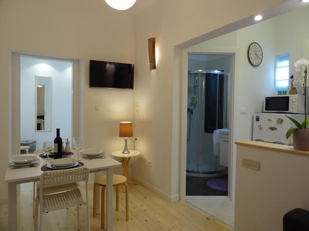 Apartment Bezic Kaštela Екстериор снимка