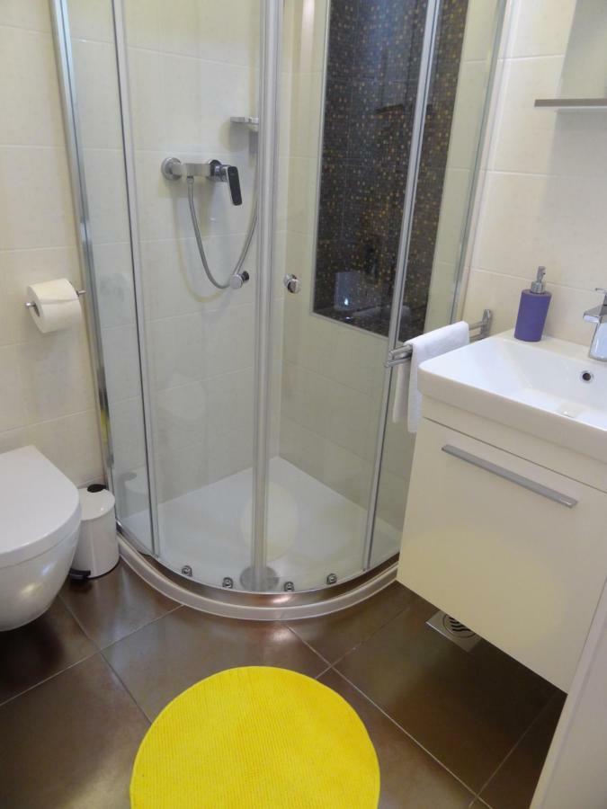 Apartment Bezic Kaštela Екстериор снимка