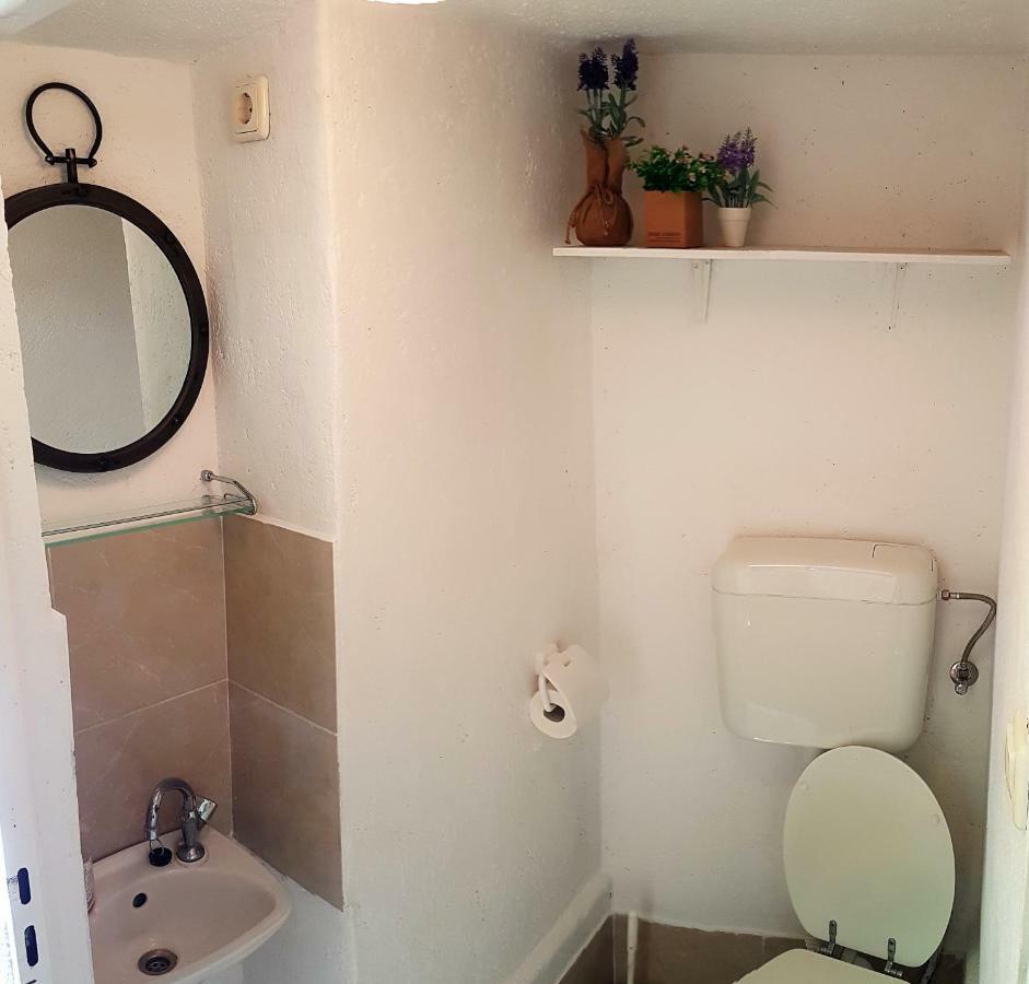 Apartment Bezic Kaštela Екстериор снимка